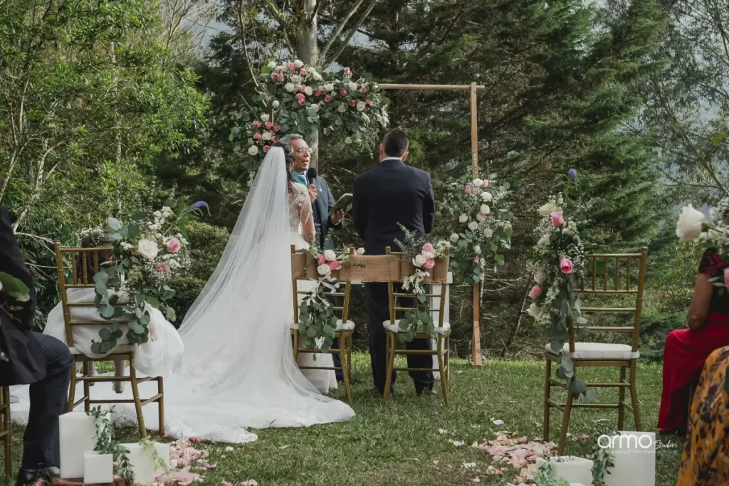 Como debe ser el velo de novia?